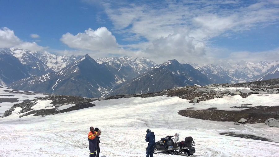 Day 03 : Manali - Rohtang Pass - Solang Valley - Manali