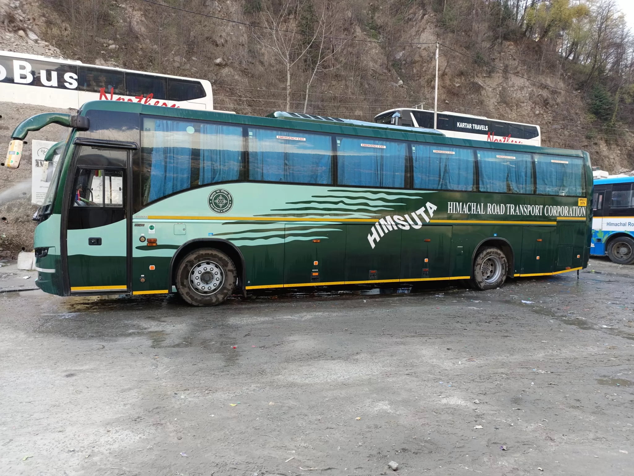 Day 01 : Delhi - Manali (volvo Bus)