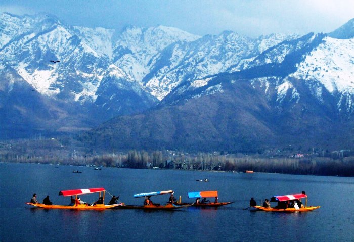 Day 05 : Srinagar Hotel - Srinagar Airport