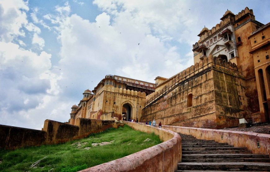 Morning Heritage Walk In Jaipur