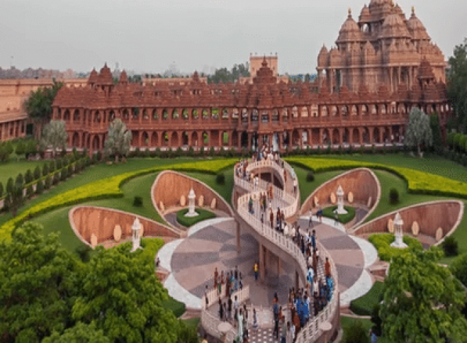 Spiritual Tour Akshardham Temple In New Delhi