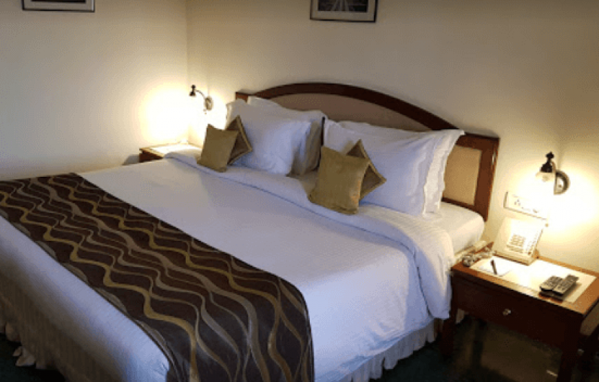 Clarks Shiraz Superior Room